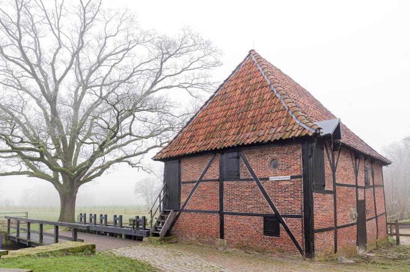 Oeler molen dichtbij