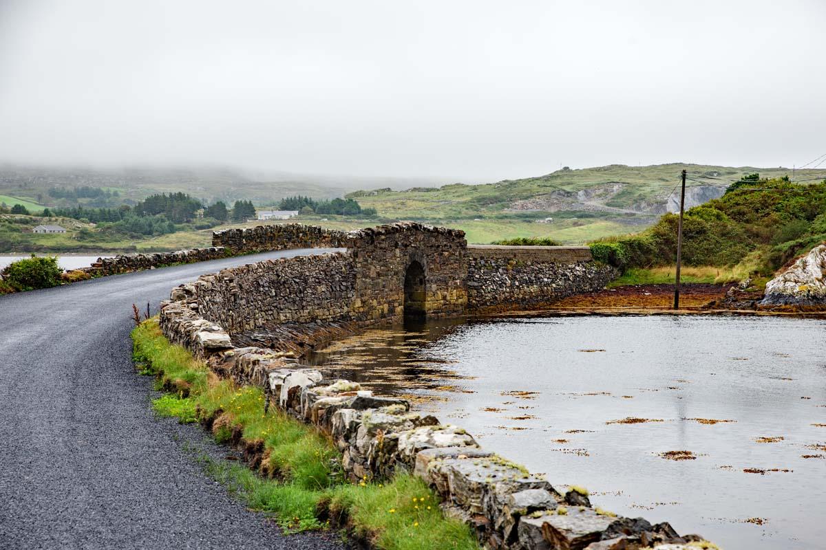 bruggetje onderweg Connemara - Derreen