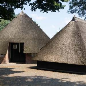 Borkeld, boerderij met rieten dak