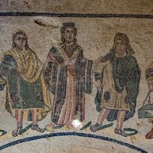 Casale vijf figuren